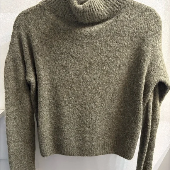 Nation LTD Green High Cowl Neck Sweater Semi Cropped - Picture 2 of 3